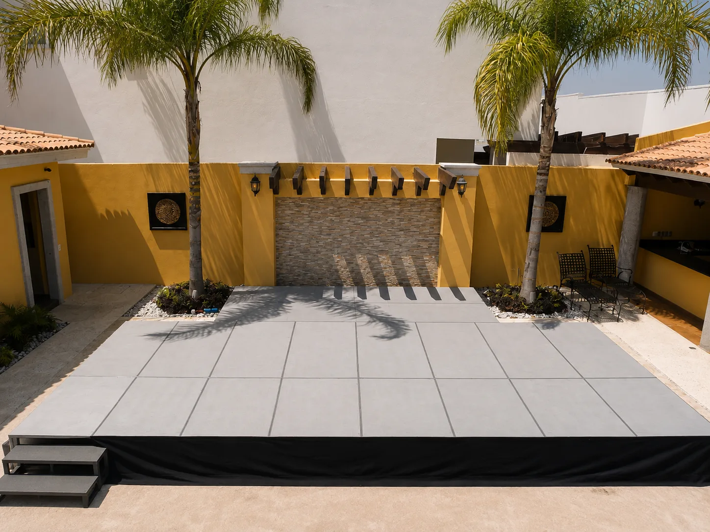 Tarima profesional de piso para eventos en Monterrey - RENT AYPESA